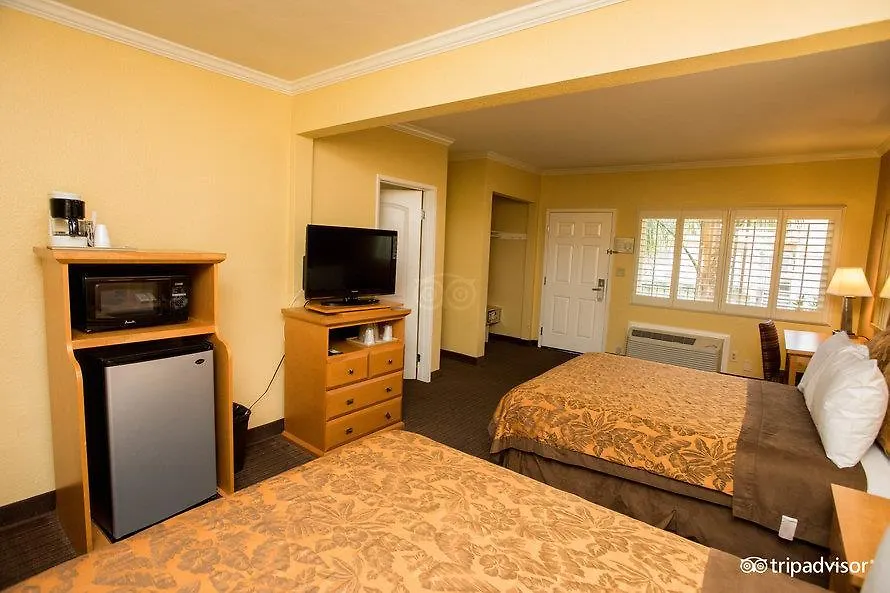 Motel Anaheim Islander Inn And Suites Near Park And Convention Center