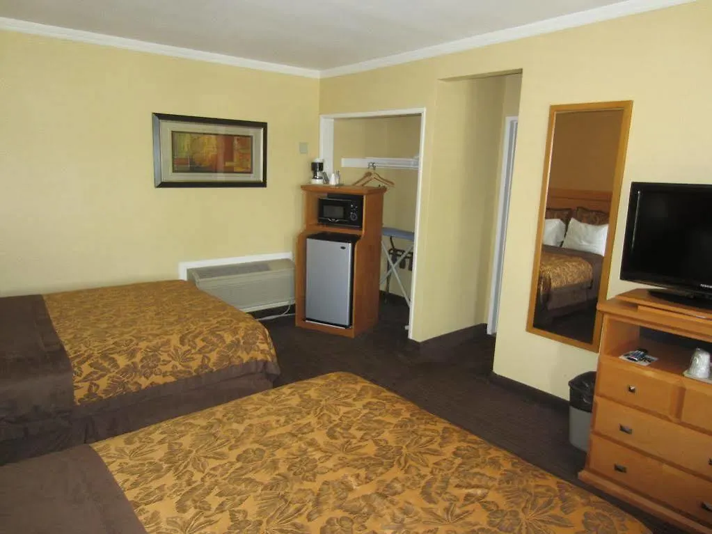 Motel Anaheim Islander Inn And Suites Near Park And Convention Center