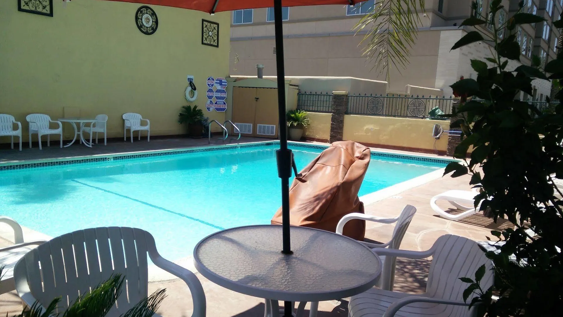 Anaheim Islander Inn And Suites Near Park And Convention Center United States